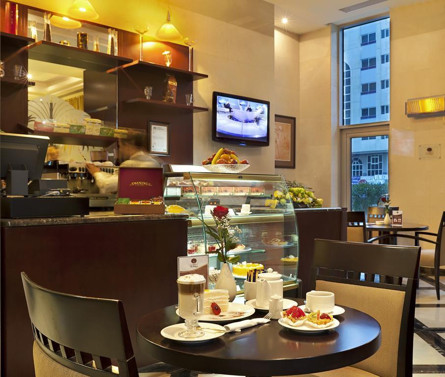 Al Manzel Hotel Apartments Abu Dhabi Eksteriør billede